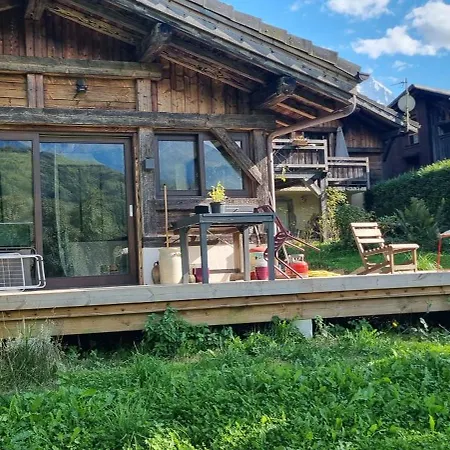 Dans La Vallee De Chamonix